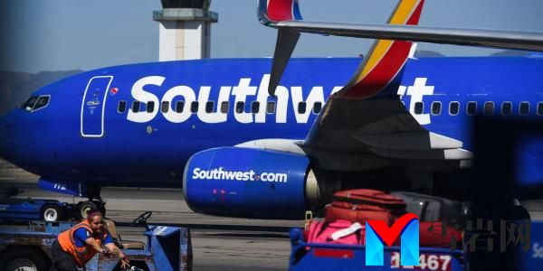 西南航空取消了著名的行李政策，被社交媒体用户称为“有史以来最愚蠢的事情”
