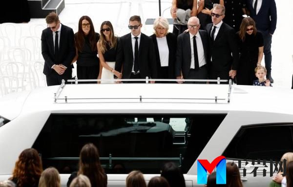 GEELONG, AUSTRALIA - FEBRUARY 14: (L-R) Scott Selwood, Morgan Hill, Brit Selwood, Joel Selwood, Maree Selwood, Bryce Selwood, Adam Selwood, Fiona Selwood and Billie Selwood look as the hearse leaves the arena during Troy Selwood