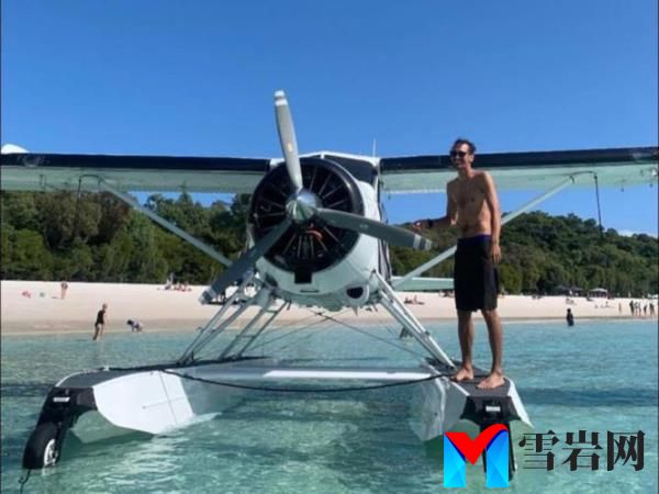 Mr Wong had 1900 hours of flying experience.