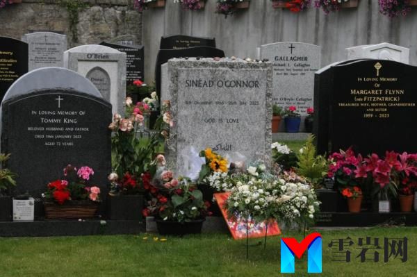 so<em></em>nead oco<em></em>nnor grave