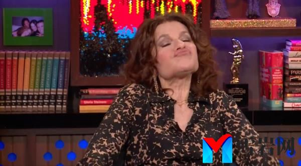 Sandra Bernhard on 