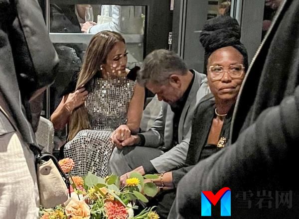 Jennifer Lopez and Matt Damon chat at the Toro<em></em>nto Film Festival
