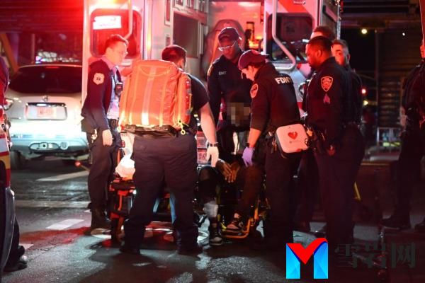 Teen shot at Bronx subway station.