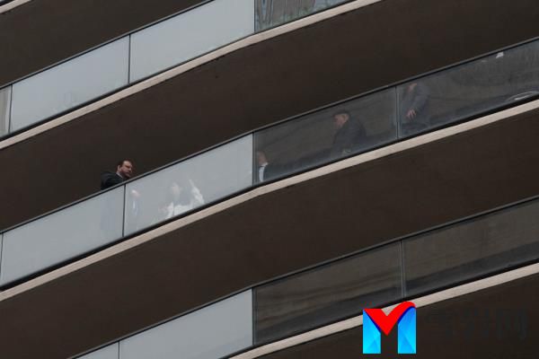 The 35-story 200 Central Park South, wher<em></em>e a 91-year-old man jumped to his death early Wednesday.