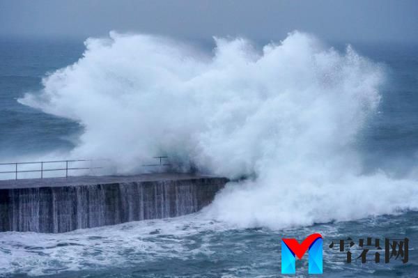 什么是红色天气警告？英国气象局发布风暴巴贝特警报，｜ UK News解释道