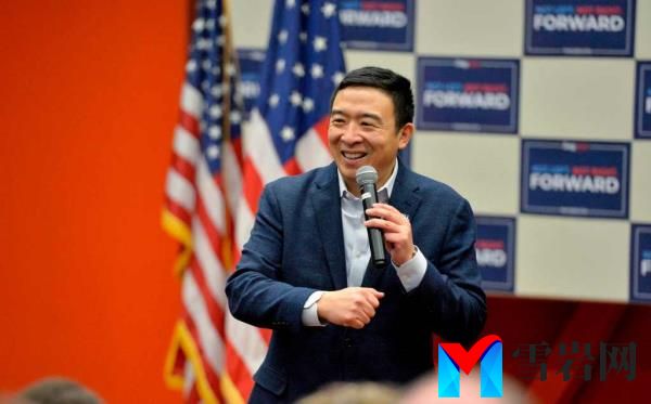 US Presidential Candidate Andrew Yang speaks to a packed room during a town hall event at Lakes Region Community College in Laconia, New Hampshire on February 4, 2020. - The US Democratic Party was unable to provide results from the Iowa state caucuses Tuesday despite spending millions of dollars, owing to what it called a technical glitch and President Do<em></em>nald Trump called incompetence.New Hampshire votes second, on February 11,2020 and tradition dictates that the top performers in Iowa board jets and race to The Granite State to capitalize on the momentum. (Photo by Joseph Prezioso / AFP) (Photo by JOSEPH PREZIOSO/AFP via Getty Images)