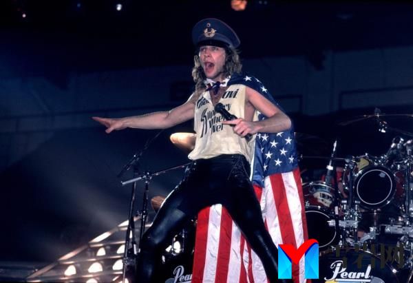 Jon Bon Jovi performing on stage in Illinois, 1987 during his 