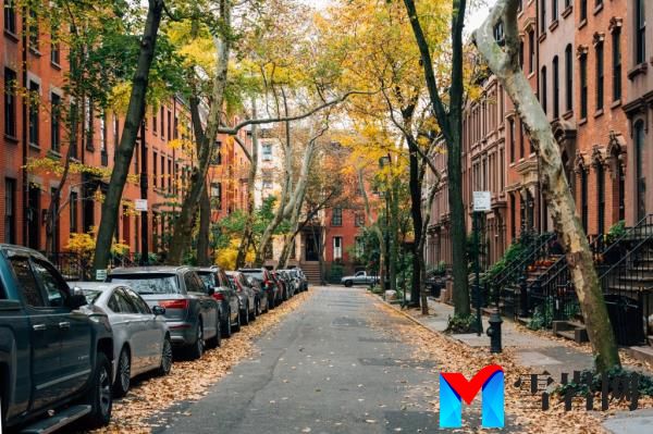 The luxury market, defined as the top 10% of listings, also saw growth, driven by lower asking prices. 