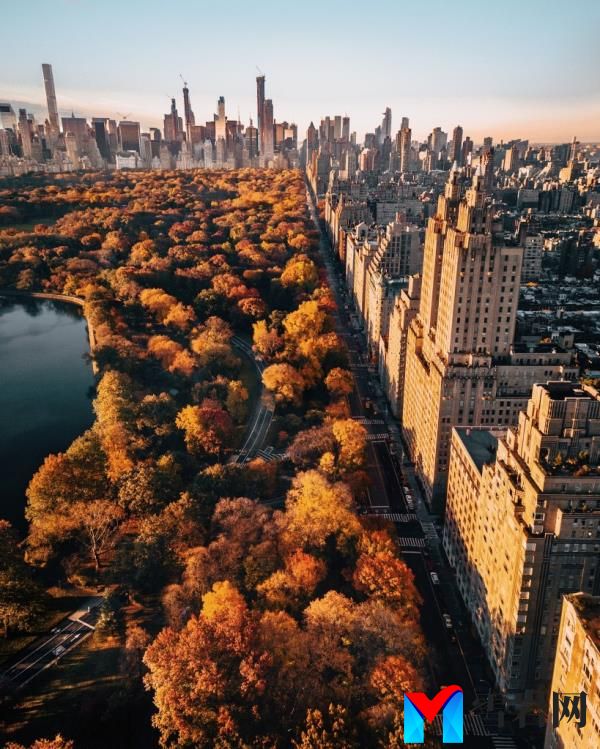 he starting price for luxury homes dro<em></em>pped to $4.7 million from $4.95 million in December 2023, leading to 70 luxury contracts, up from 46 last year. Manhattan dominated with 64 luxury co<em></em>ntracts and saw a strong increase in high-end deals, including 13 homes priced at $10 million or more going into co<em></em>ntract in one week
