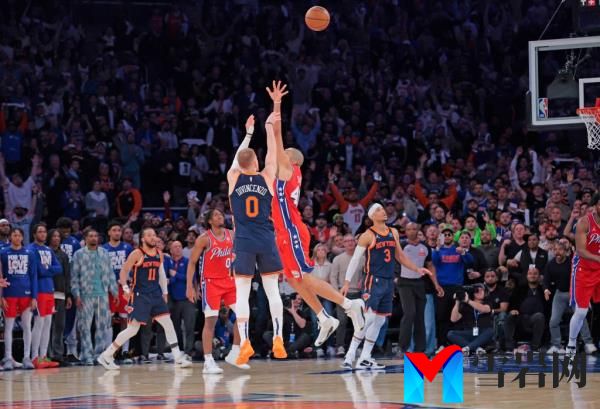 Do<em></em>nte DiVincenzo hit the game-winning 3-pointer.