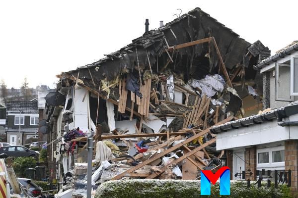 致命房屋爆炸调查人员将重点放在内部燃气装置上