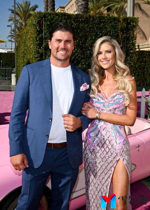 Joshua and Christina at the premiere of 