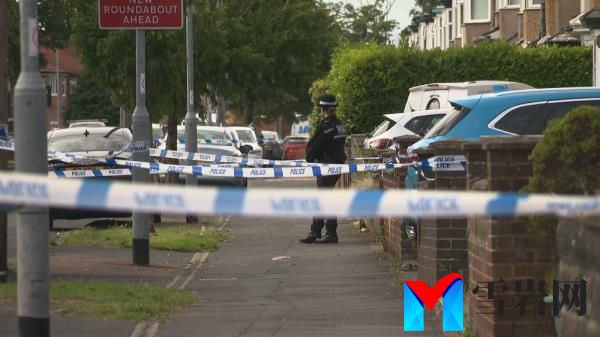 两人死后在达灵顿的一处房产被捕