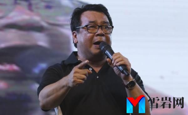 “让我们加倍努力，推动废除秘密资金
