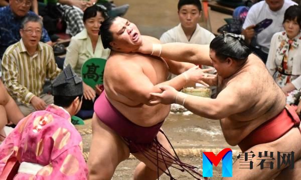 高须和热见士在秋季芭蕉的中途点分享领先优势