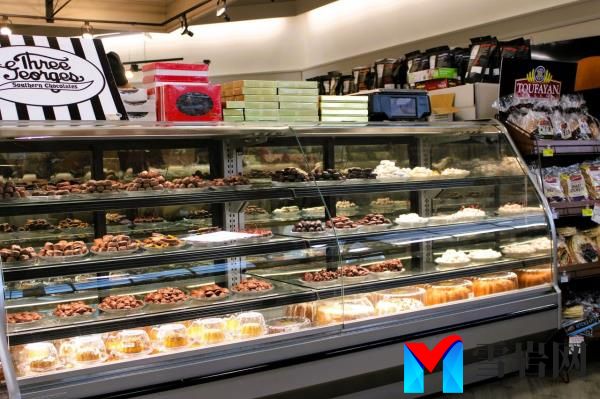 The store sits off the high-traffic intersection of University and Airport Boulevards.