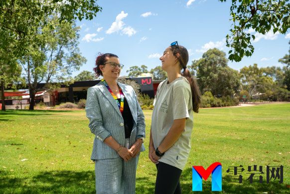 Rebecca Bennett and Georgia Seymour.